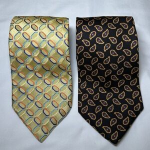 Tommy Hilfiger Lot of 2- Men's 100% Silk Classic Neckties Business Preppy